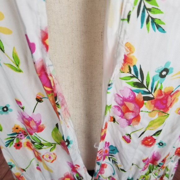 Sz 4 torrid floral cold shoulder ruffle romper - Picture 5 of 5